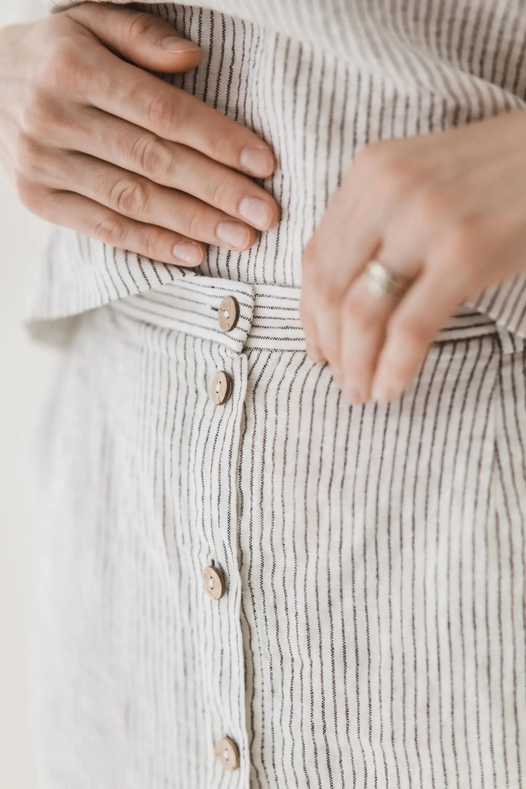 Linen Front-Button Skirt - Stella Epic Linen
