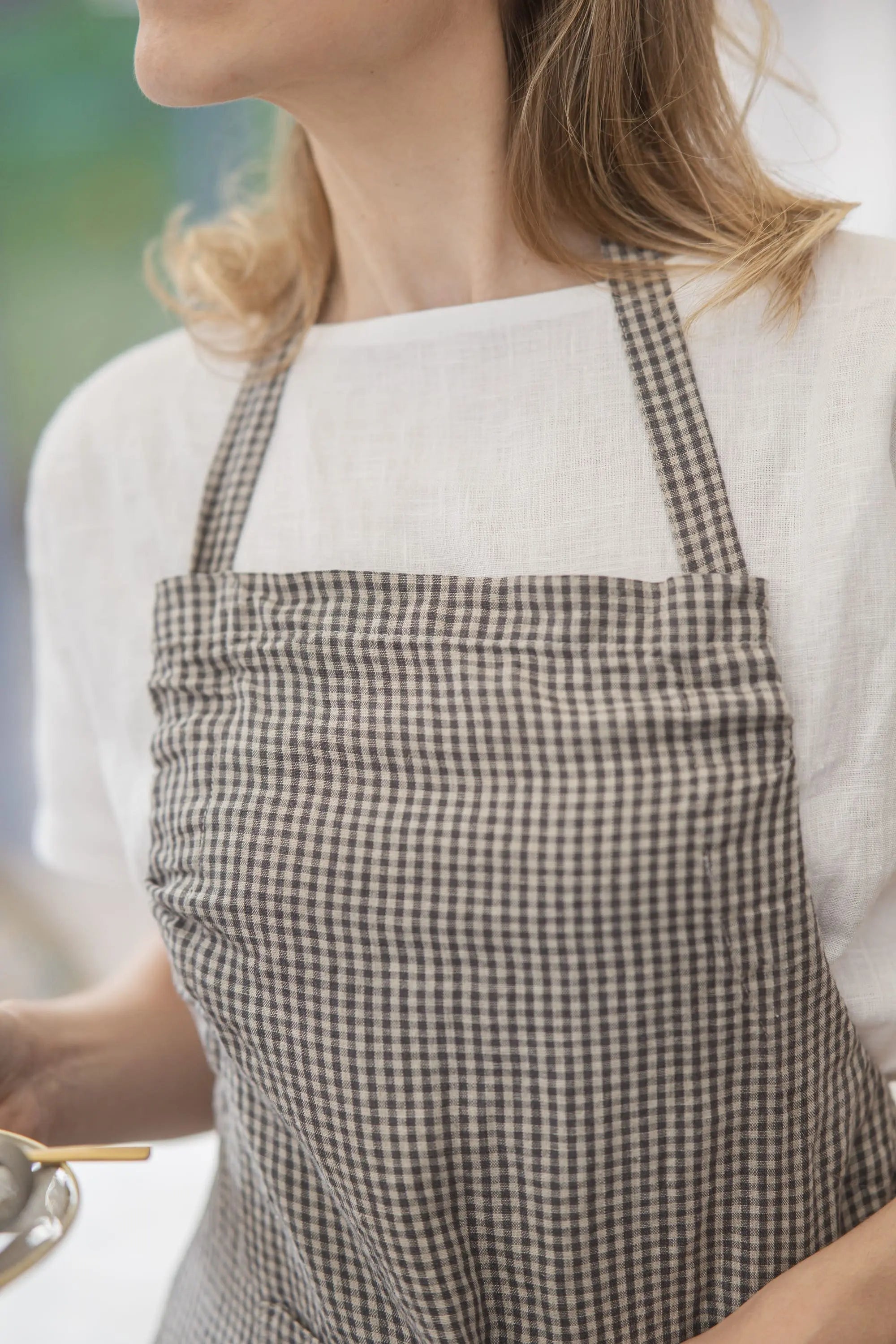 Patterned Linen Bib Apron with Pockets