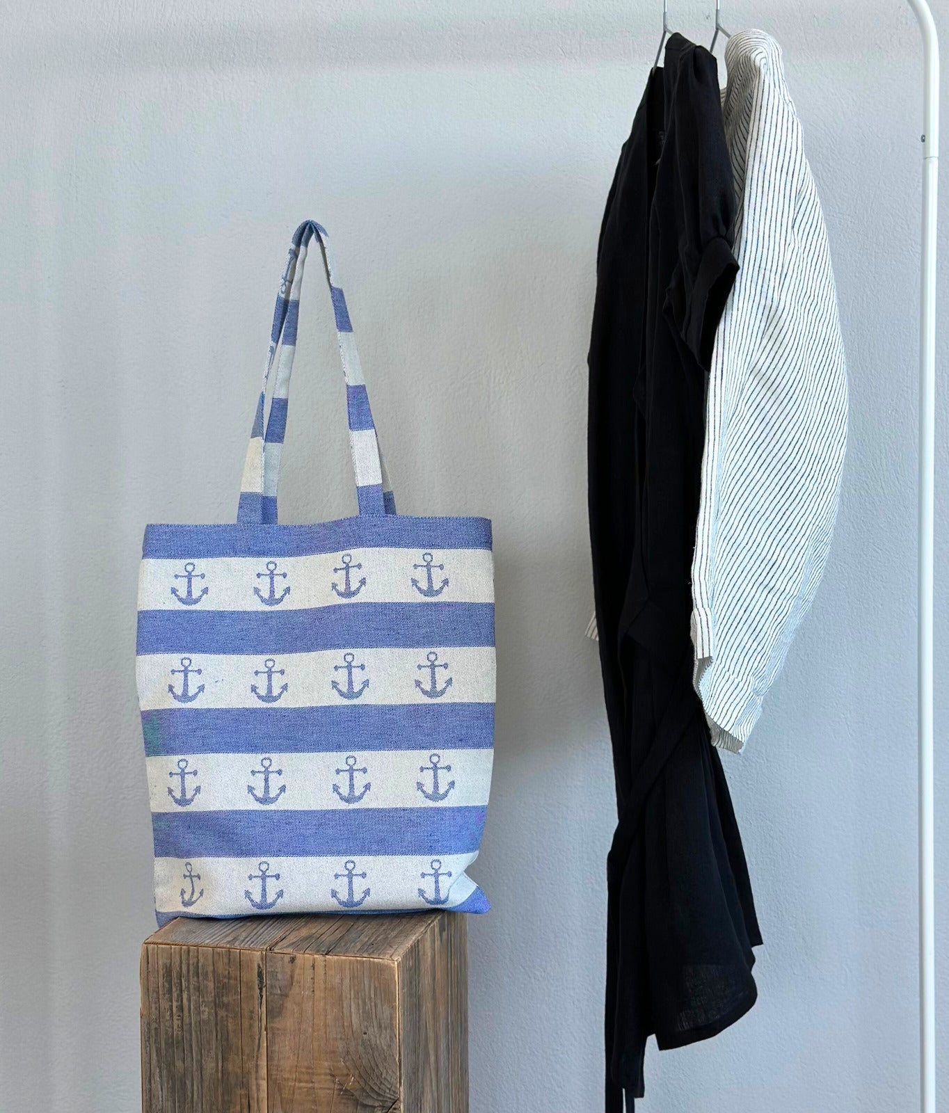 LIMITED EDITION Linen Midi Anchor Beach Bag in Blue Epic Linen