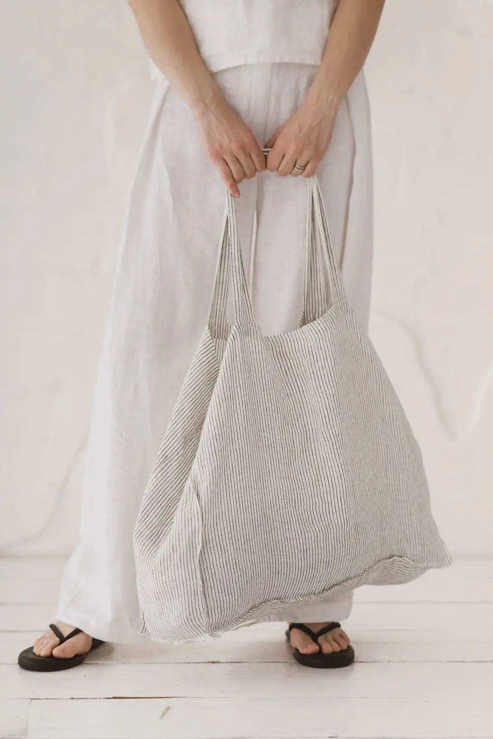 Linen Daily Tote
