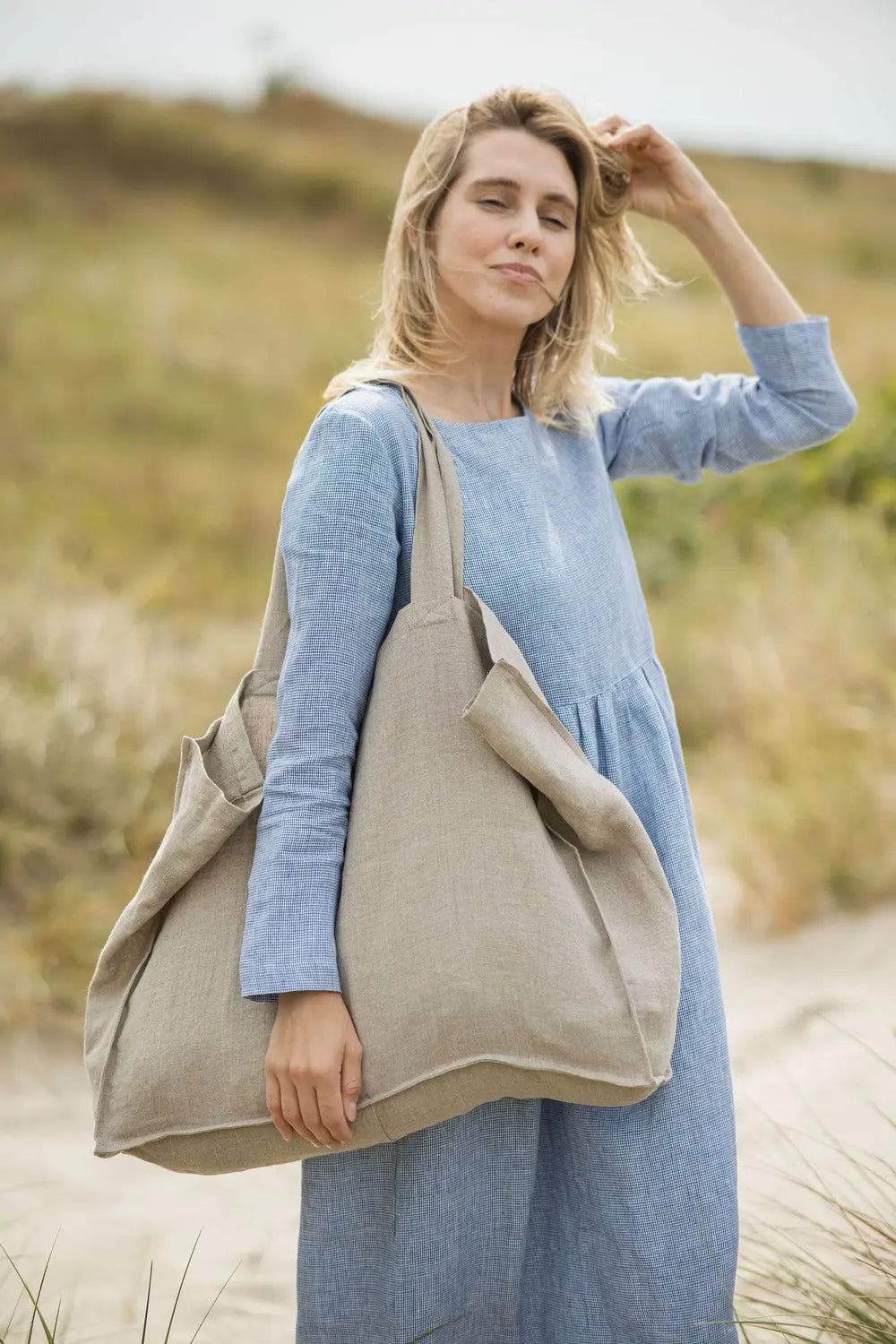 Light Linen Beach Bag – Soft Tote