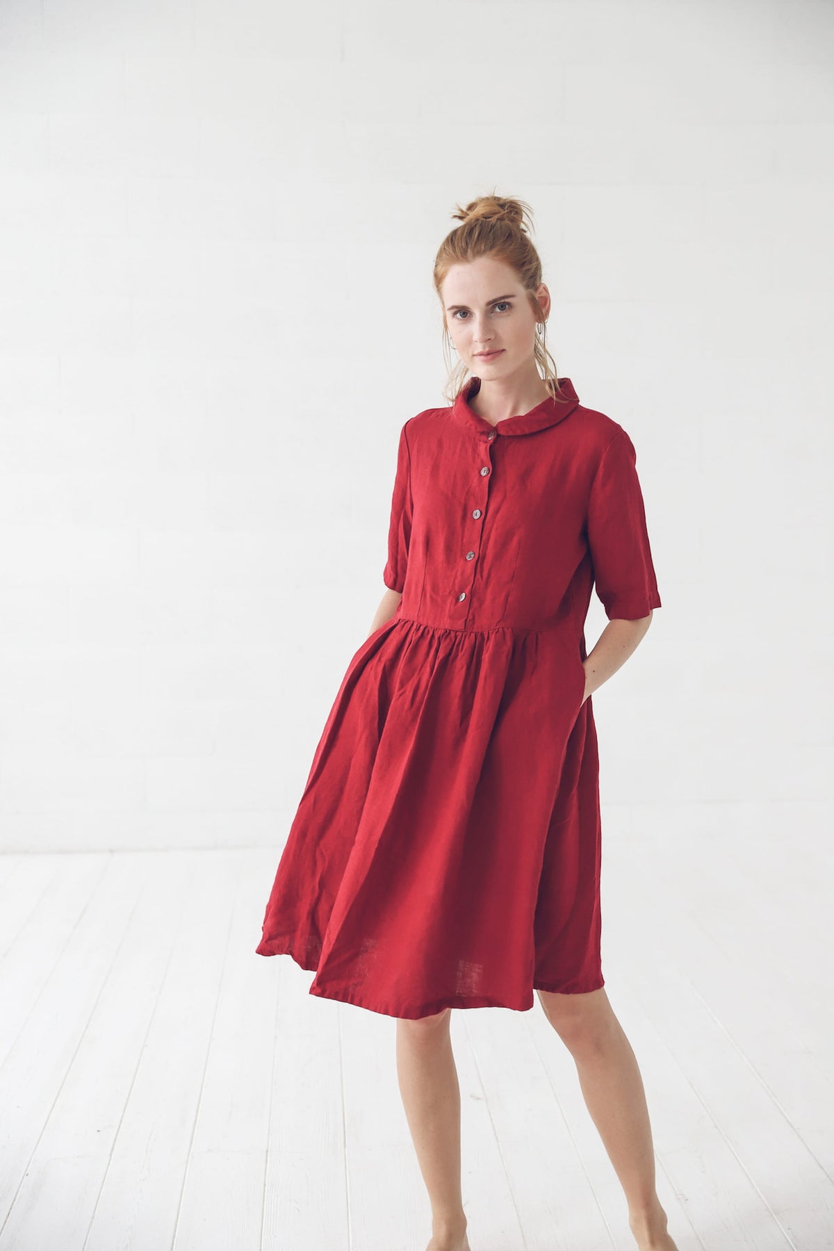 Peter Pan collar linen dress with hands in side pockets JP04