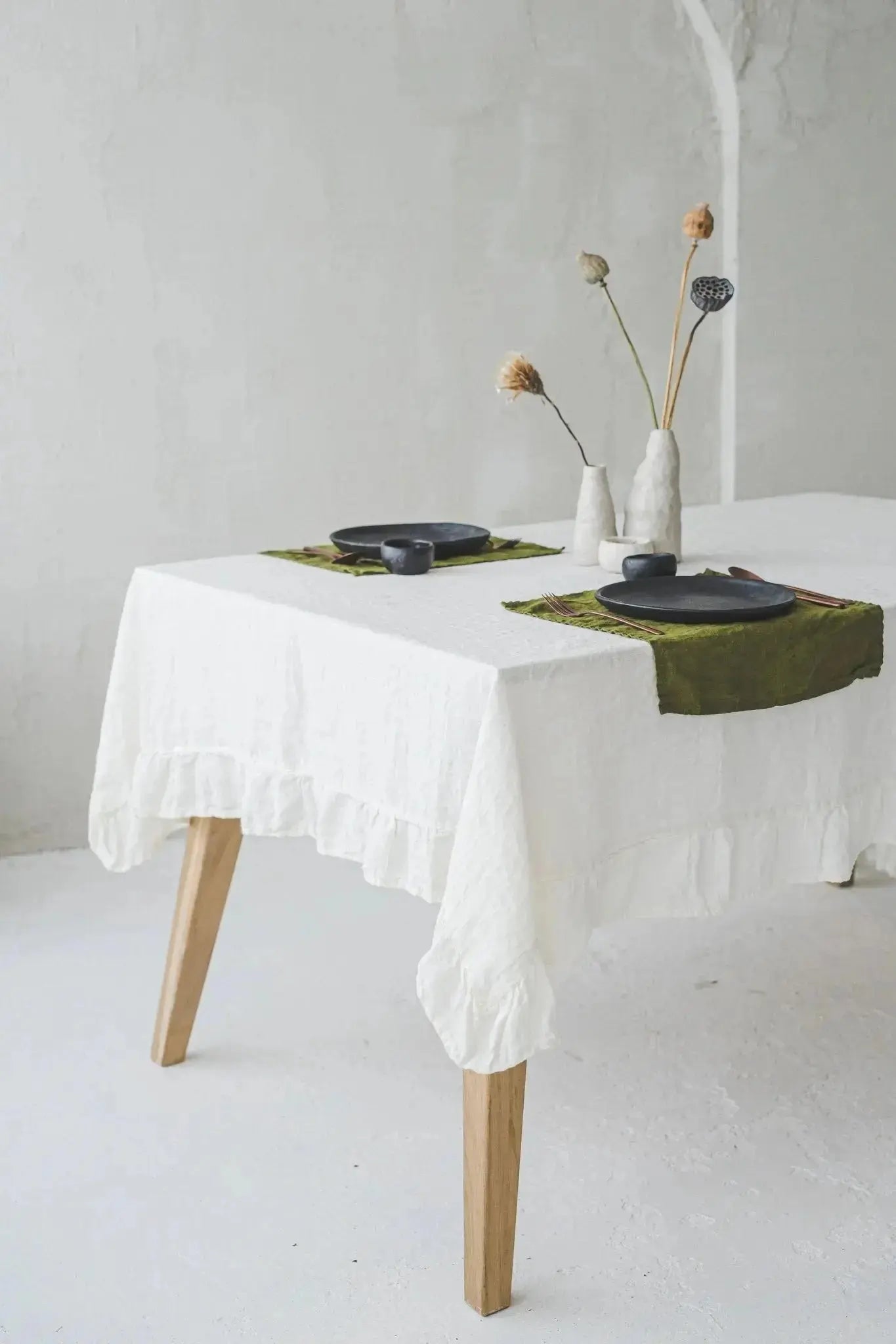 Linen Tablecloth with Ruffles - Epic Linen luxury linen