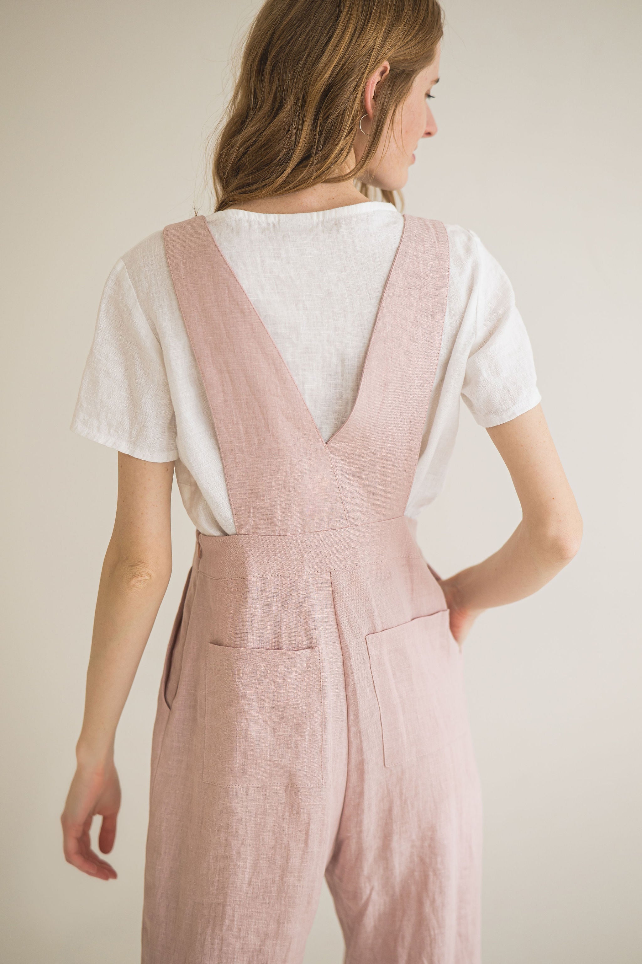 Linen jumpsuit, sleeveless with lapel collar. 100% good linen.