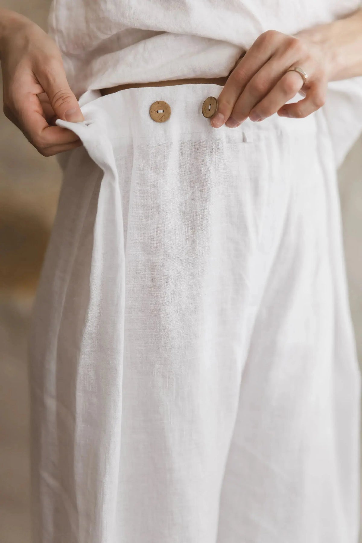 women's linen dress slacks Adjustable Waist Wide-Leg Palazzo Trousers they drape effortlessly with Style:SR0238B Color Name:Amber Glen Cream Mod Shift Dress