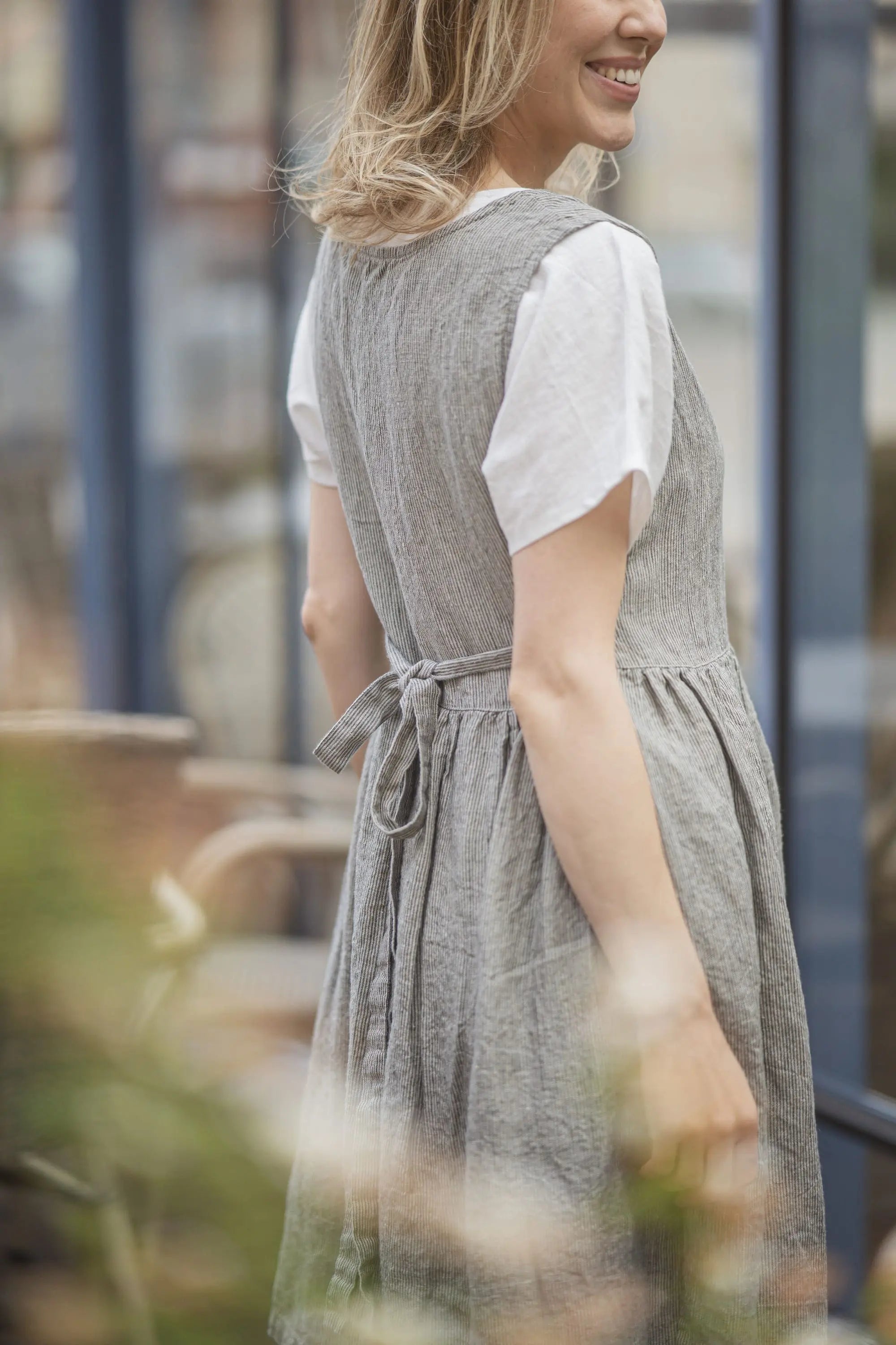 Convertible Triple Linen Pinafore Apron