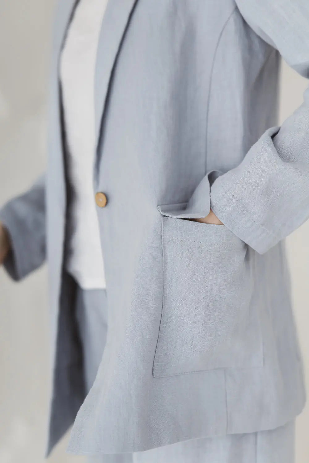 Minimalist Oversized Linen Blazer