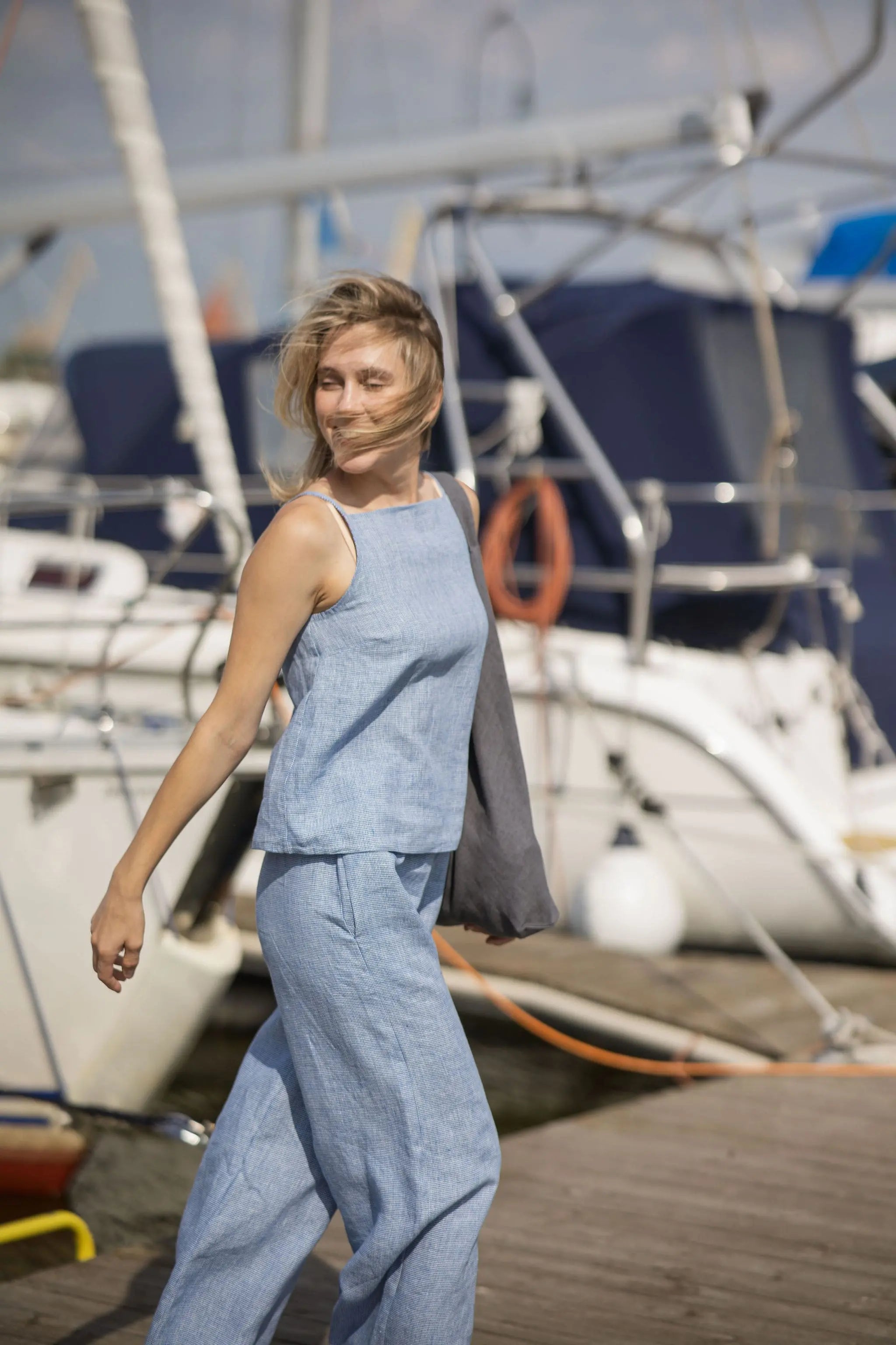 Linen Top Goose Steps Amber