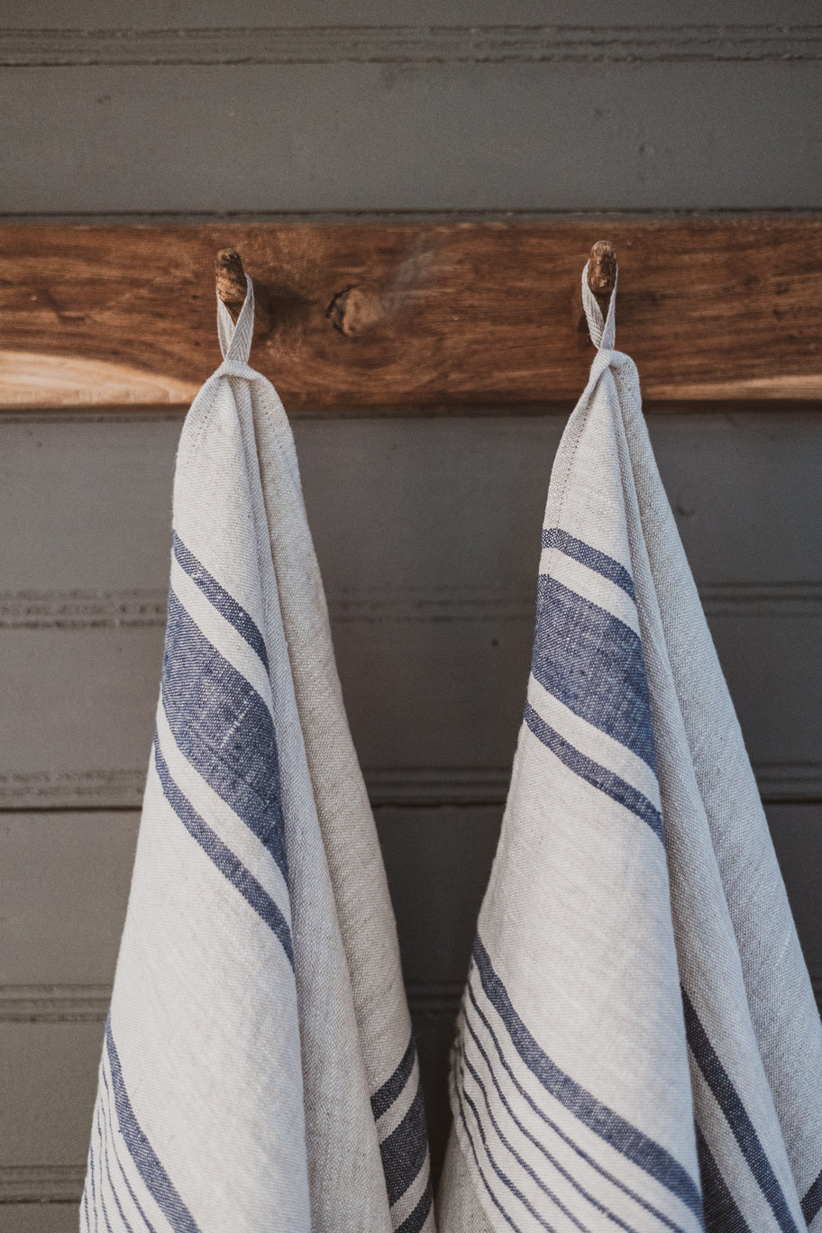 Linen Kitchen Towels – Set of 2 Tea Towels with Dark Blue Stripes Epic Linen