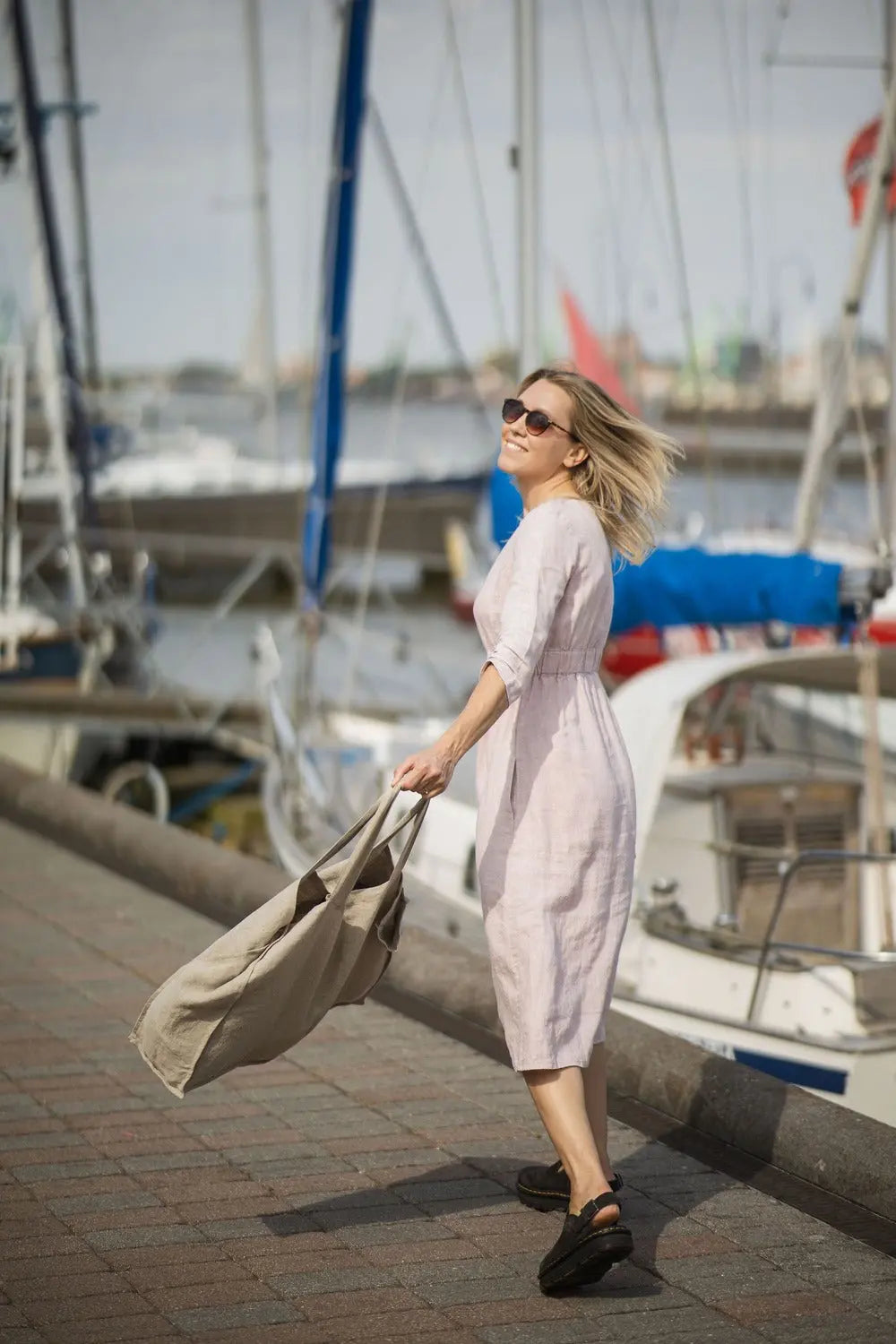 Light Linen Beach Bag – Soft Tote