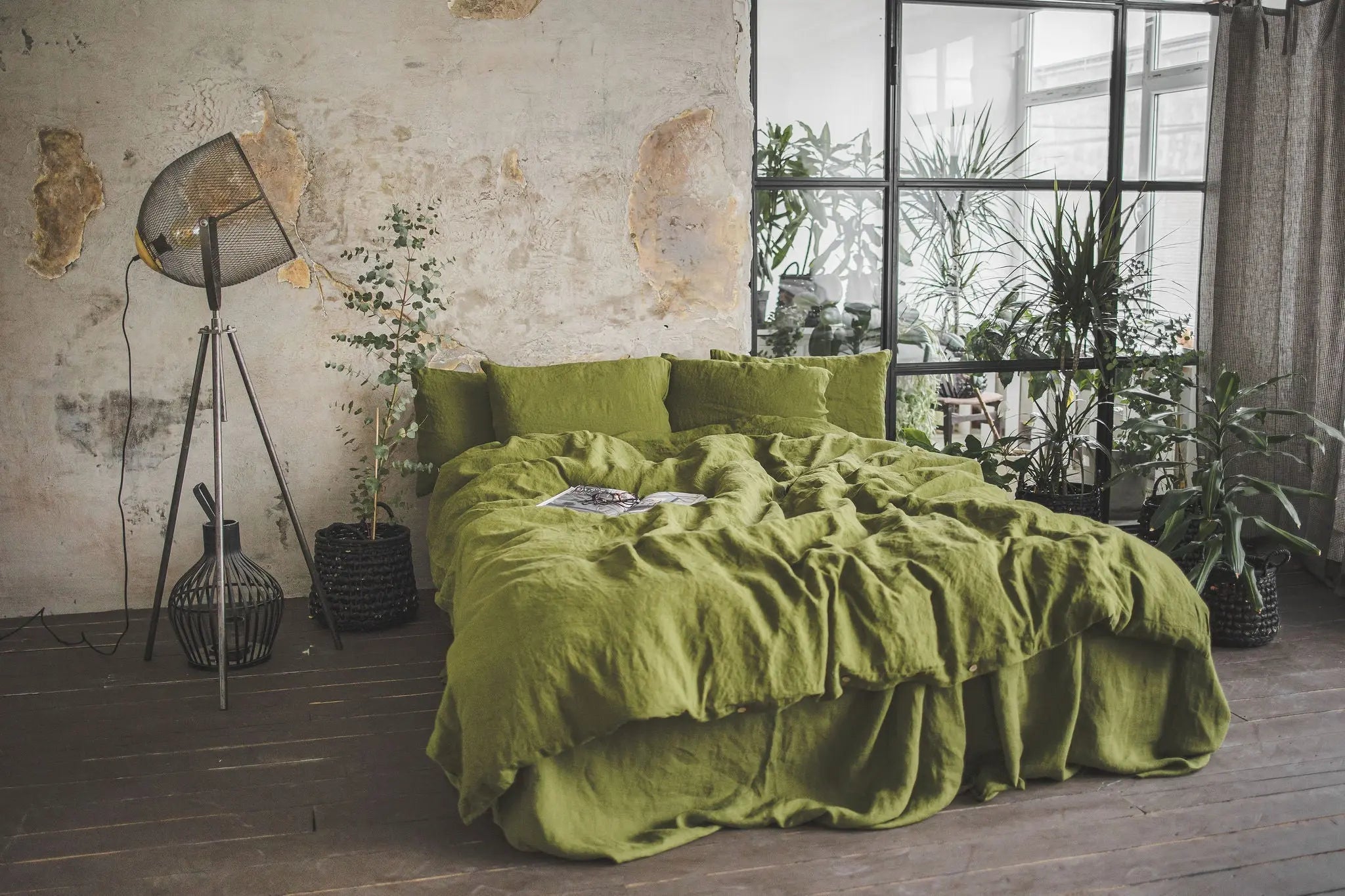 Green Moss Stonewashed Linen Bedding Set - Epic Linen luxury linen