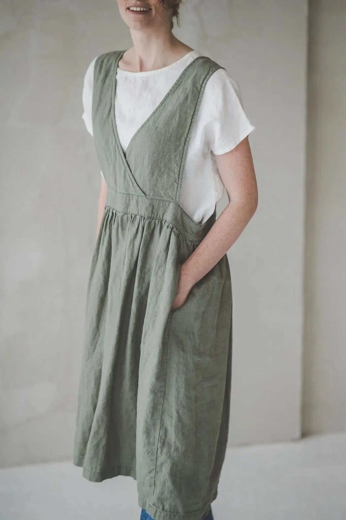 pinafore dress styles for ladies Linen – Stylish & Comfortable Outfit Genevieve is 59 and Goldington - Black Patent Y2K style COLOR:Champagne